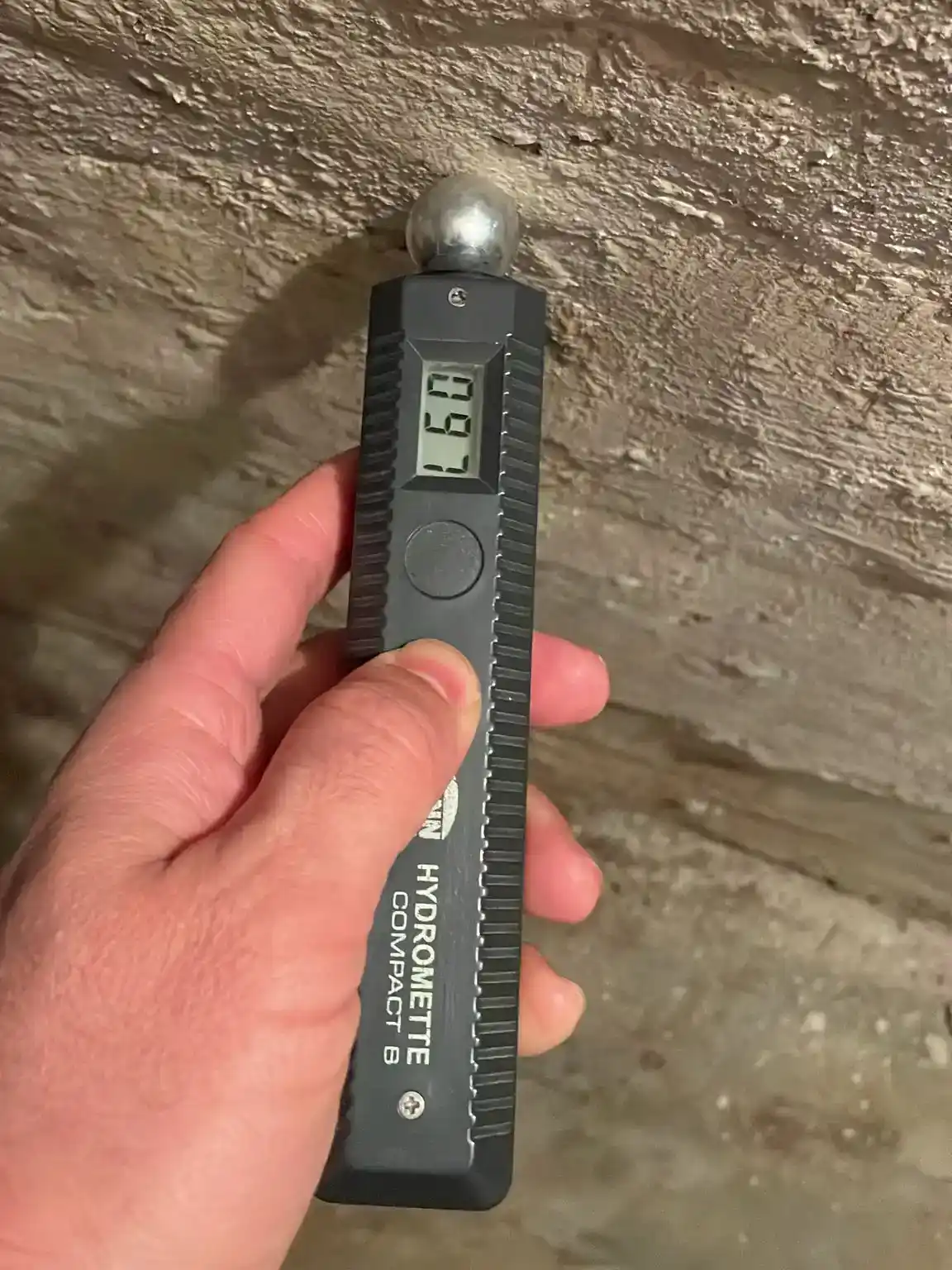 Feuchtigkeitsmessung Wasserschaden München professionelle Messung